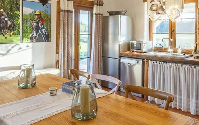 Farma Noe - Dom wakacyjny Lipnica (Bytow)